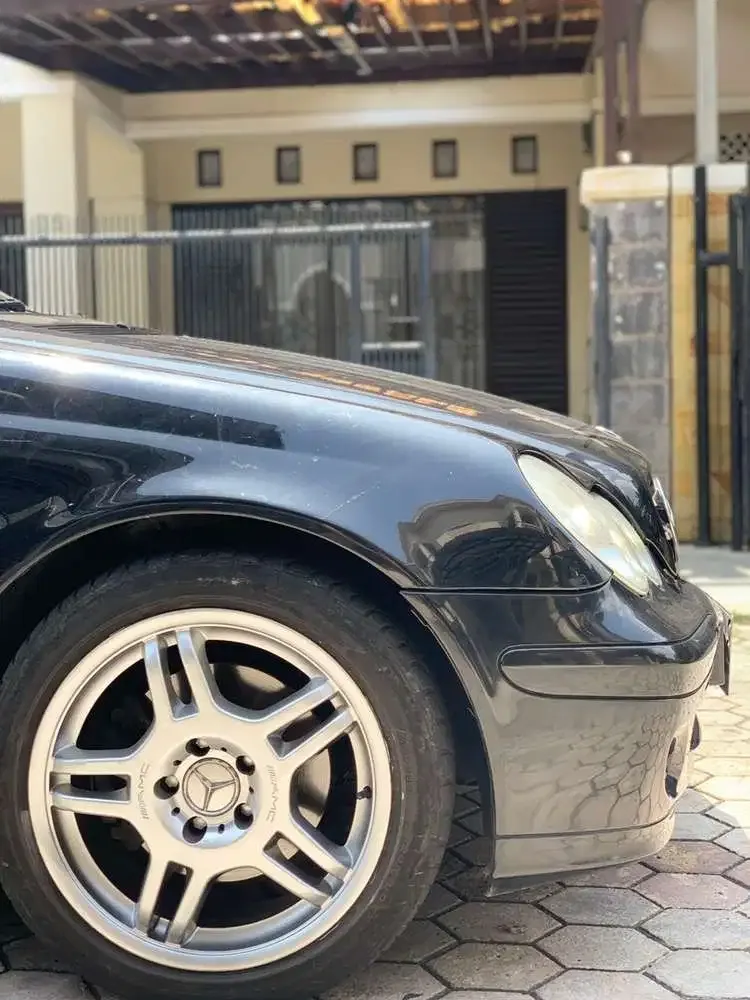 DIJUAL MercedesBenz C230 V6 SPORT 2007 - Image 2 of 10