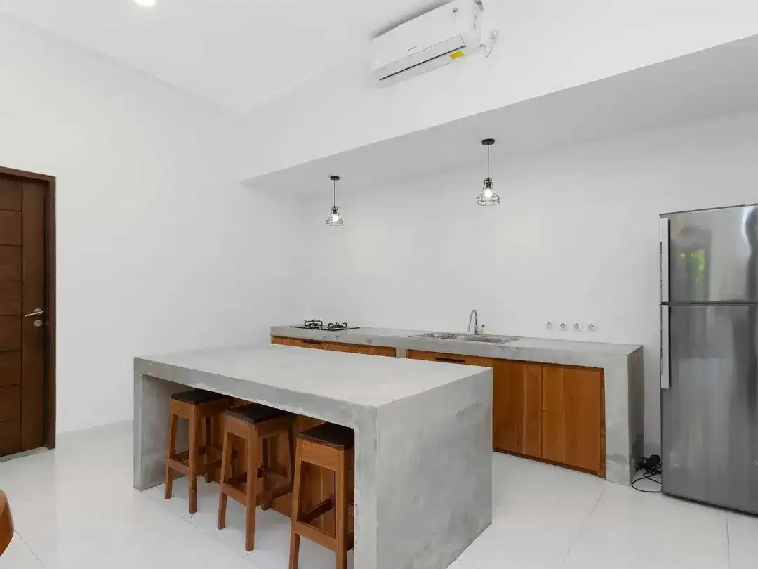 3 Bedroom Private Villa with Pool for Yearly Rental in Kerobokan Bali - Image 6 of 10