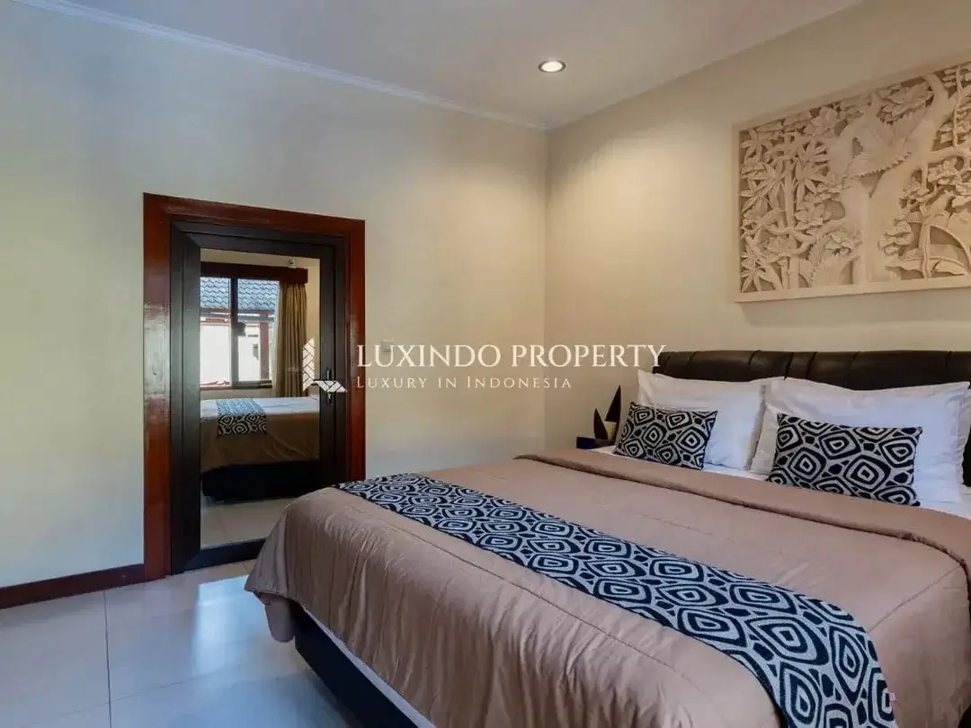 DIJUAL VILLA DENGAN 3 KAMAR TIDUR DI LEGIAN - Image 7 of 10