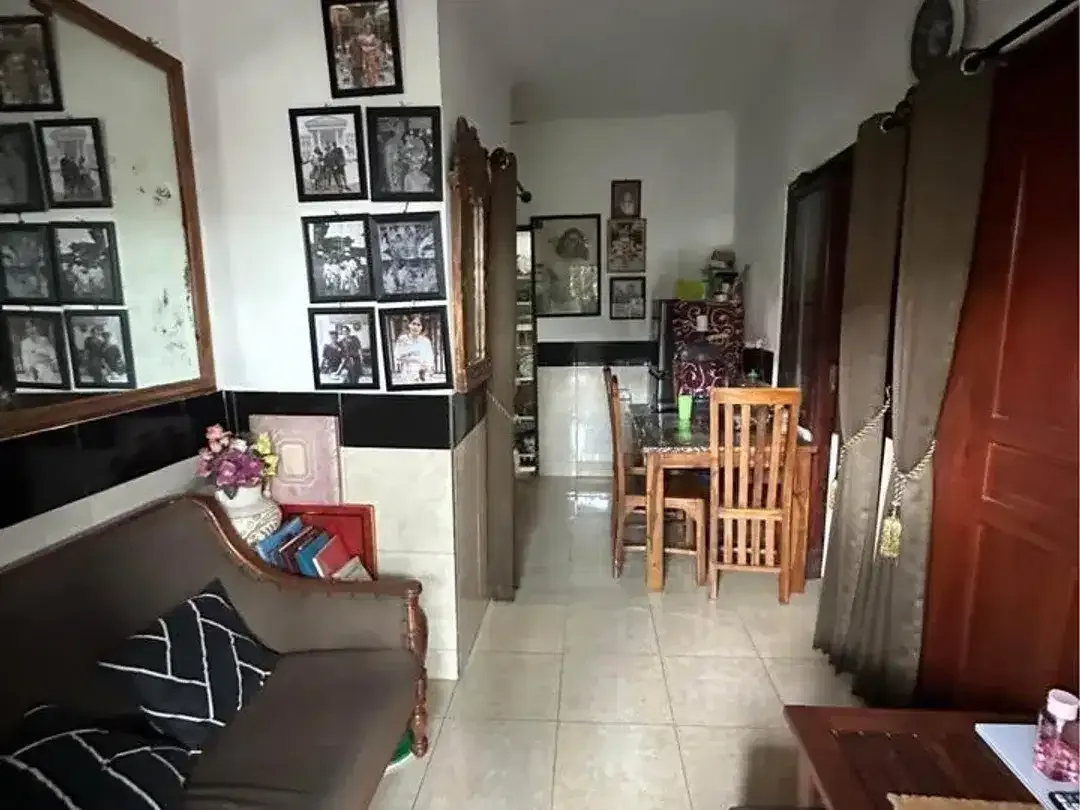 Dijual Rumah Secondary Lantai 1 - Berlokasi Jlan Taman Sri Wedari Cepaka Munggu - Image 2 of 4