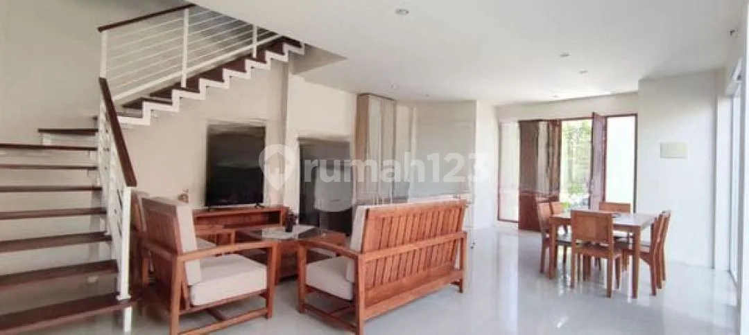 Rumah Semi Villa Bebas Banjir di Perumahan Dekat Pintu Tol - Image 3 of 4
