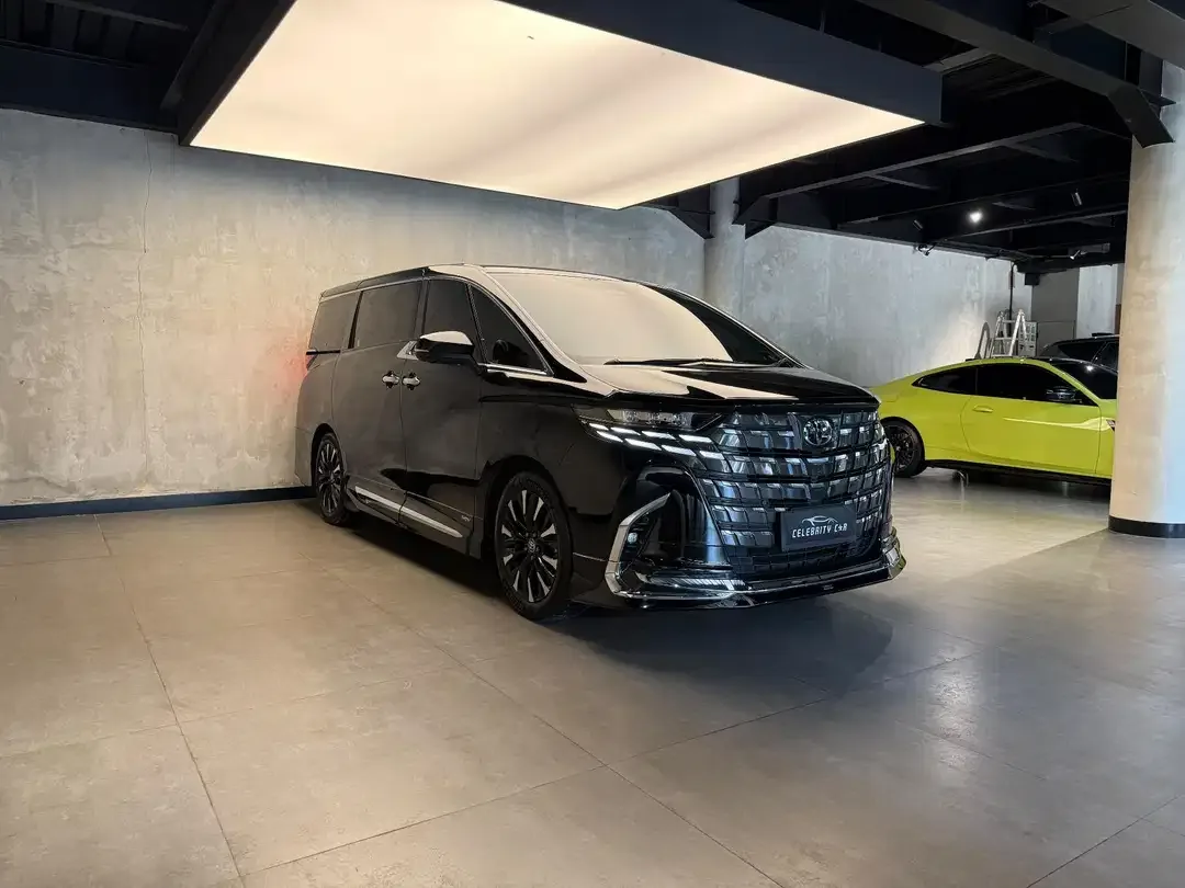 Toyota Alphard 2.5 Hybrid CVT 2024 - Image 3 of 10