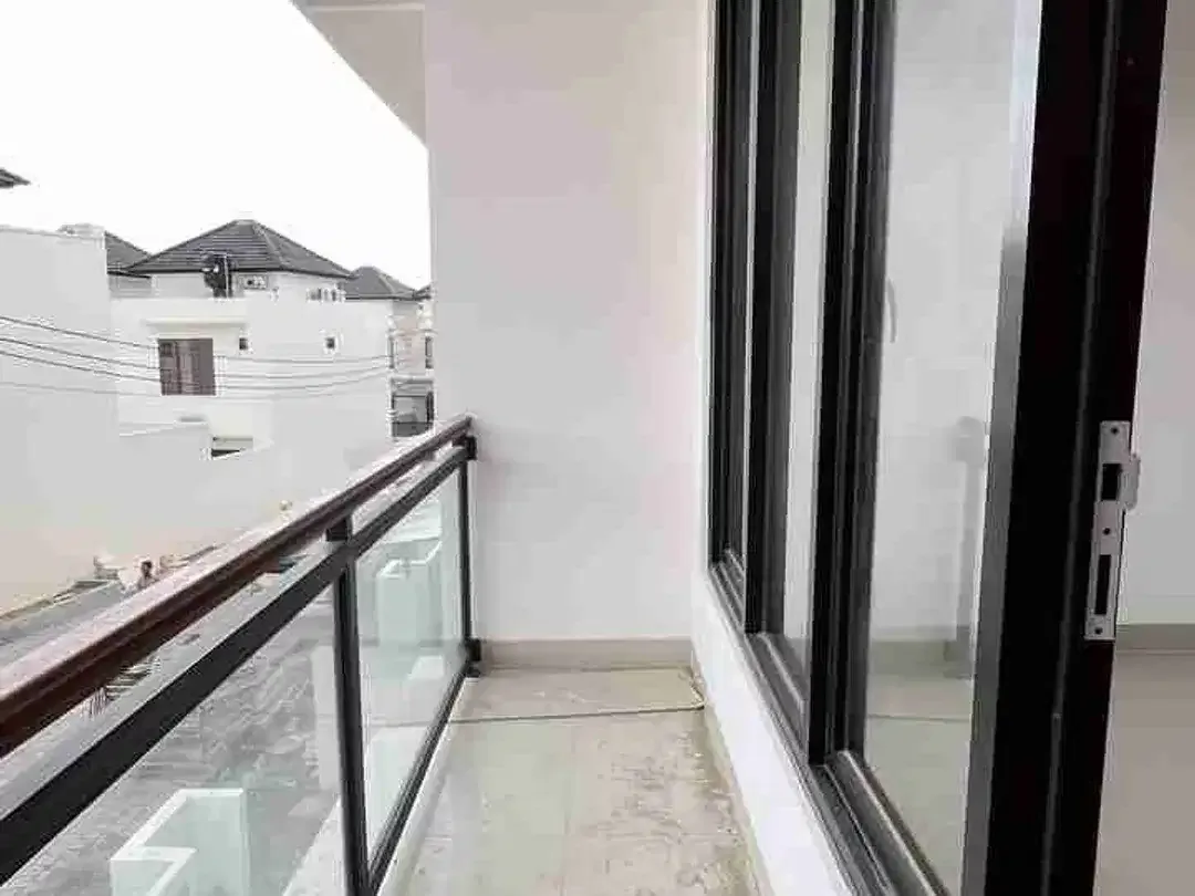 Disewakan Rumah Elite Modern Minimalis, One gate system, Harga Ekonomis di Jimbaran, Badung - Image 3 of 10