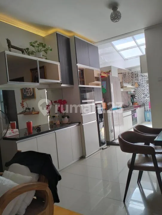 Sewa Rumah Full Furnished 2 Lantai Ubung Kaja Denpasar Barat - Image 2 of 4