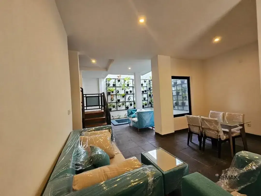Rumah 3 Kamar Tidur Fully Furnished Dijual di Gunung Catur, Denpasar - Image 2 of 7