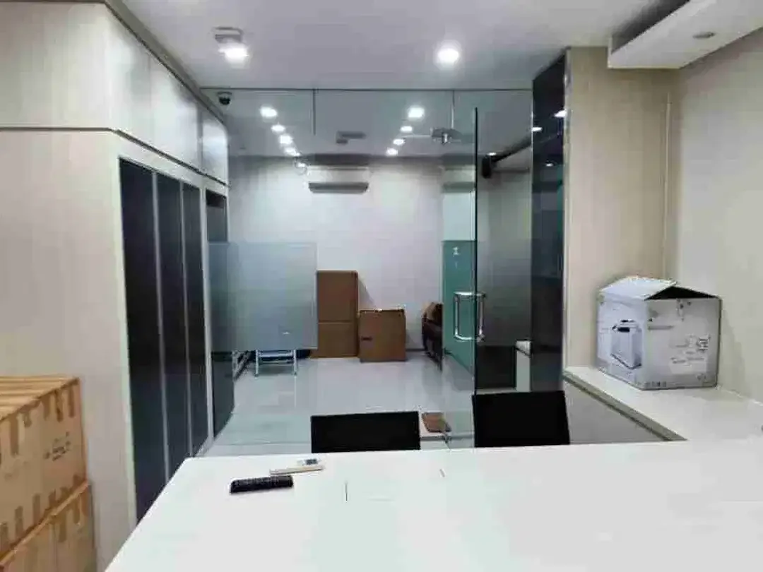 jual BU 2 unit ruko lebar depan 8m , 5,5 M di jln utama Imam bonjol Denpasar ( ex toko emas ) - Image 8 of 10