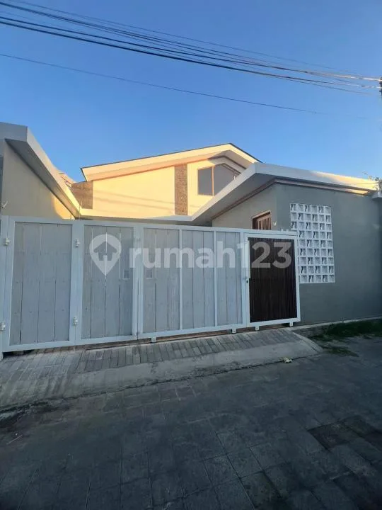 Leasehold Villa 3Br dengan Private Pool di Kawasan Premium Sanur - Image 1 of 4