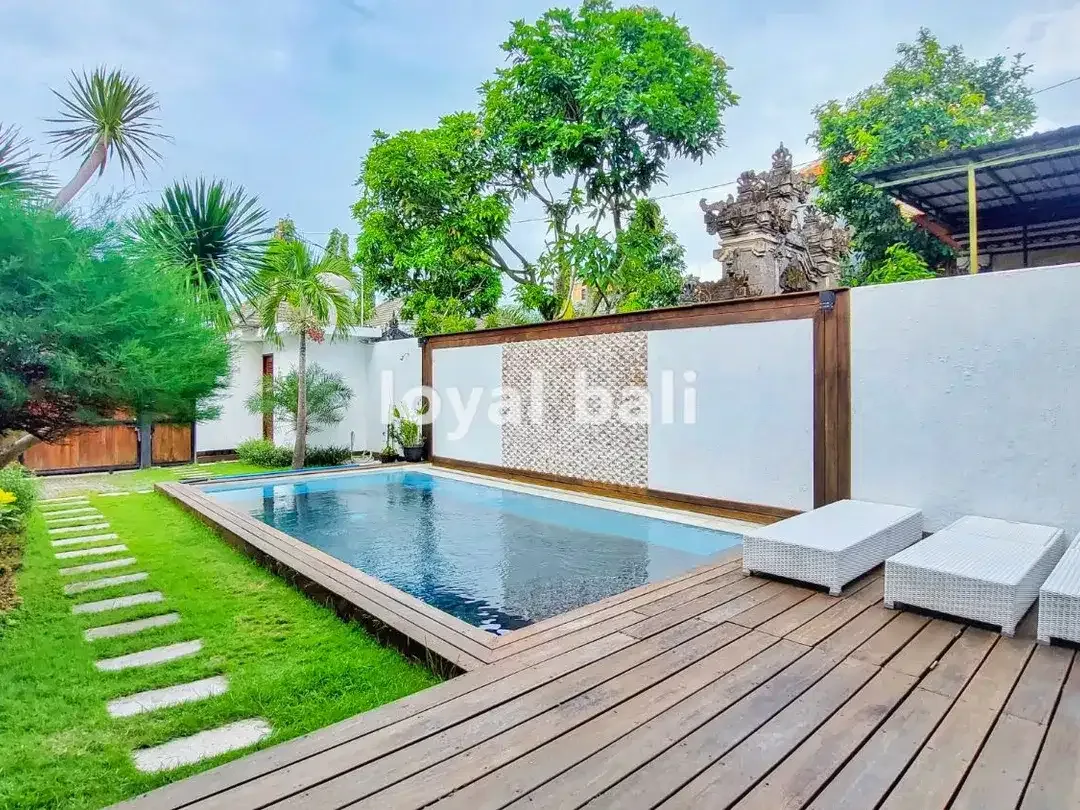 Villa, Stylish and Elegant Villa in Jimbaran, Bali - Image 2 of 10