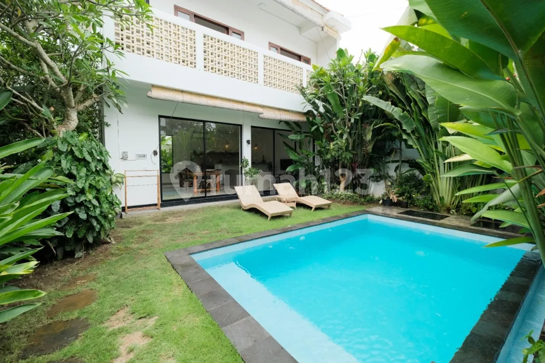 Villa Cantik 2 Kamar di Pererenan dengan Taman yang Luas - Image 3 of 4