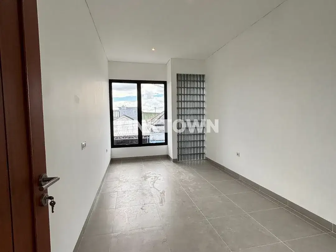 Dijual rumah semi villa modern tropis kawasan perumahan eksklusif hanya 9 unit lokasi di Kwanji, Dalung - Badung - Image 2 of 10