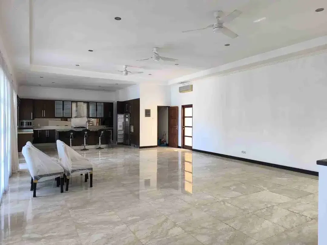 Villa Mewah Jimbaran Dekat Four Seasons dan Pantai - Image 9 of 10