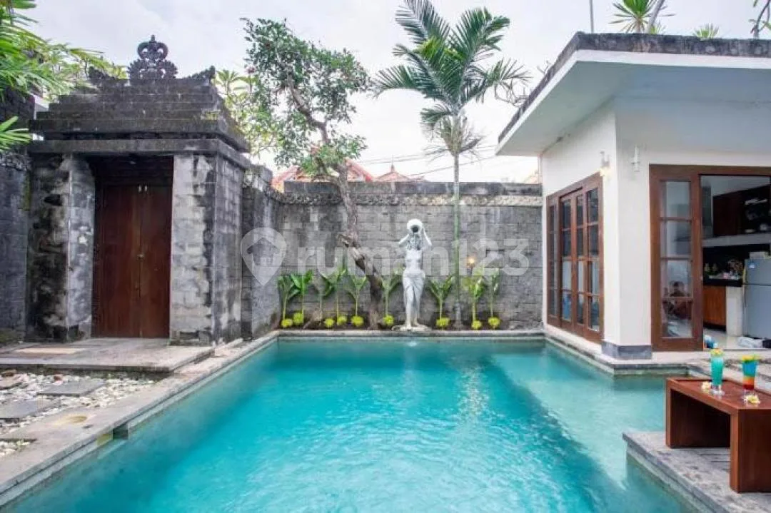 Dekat Icon Mall & Pantai, Villa 8 Kamar Sanur Denpasar - Image 2 of 4