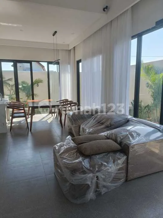Disewakan Villa 2 Lantai Nyaman Dan Baru Di Dekat Pantai Seseh - Fasilitas Lengkap Dan Lokasi Strategis - Image 3 of 4