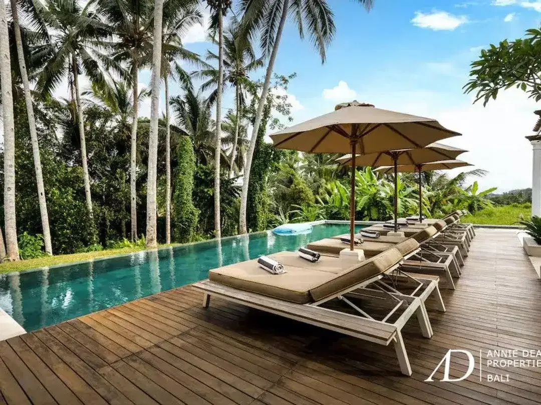 LEASEHOLD | BRAND-NEW 6-BEDROOM VILLA WITH RICE PADDY FIELD VIEWS IN UBUD - Image 3 of 10