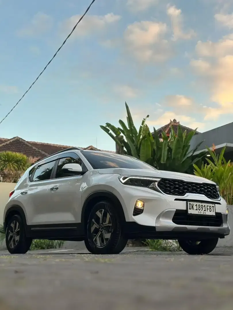 Kia Sonet 1.5 Premiere 2023 Asli Bali Matic Low KM 15.000 - Image 3 of 10