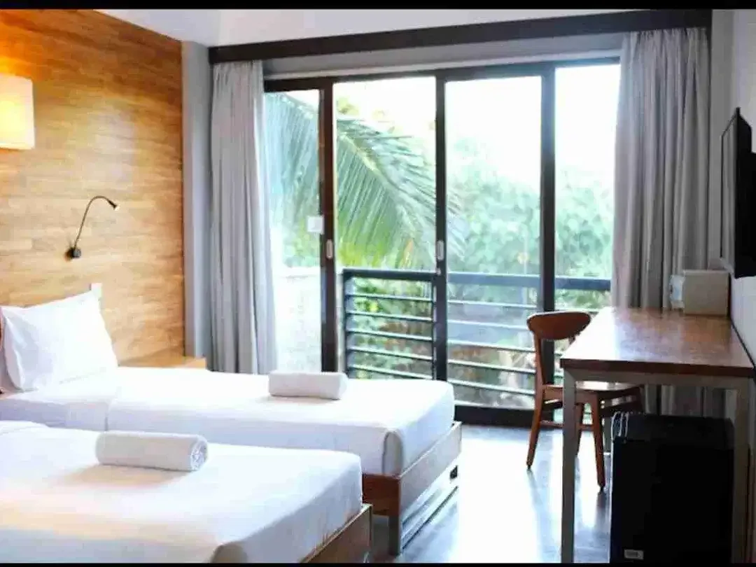 Hotel for Sale - Image 3 of 4