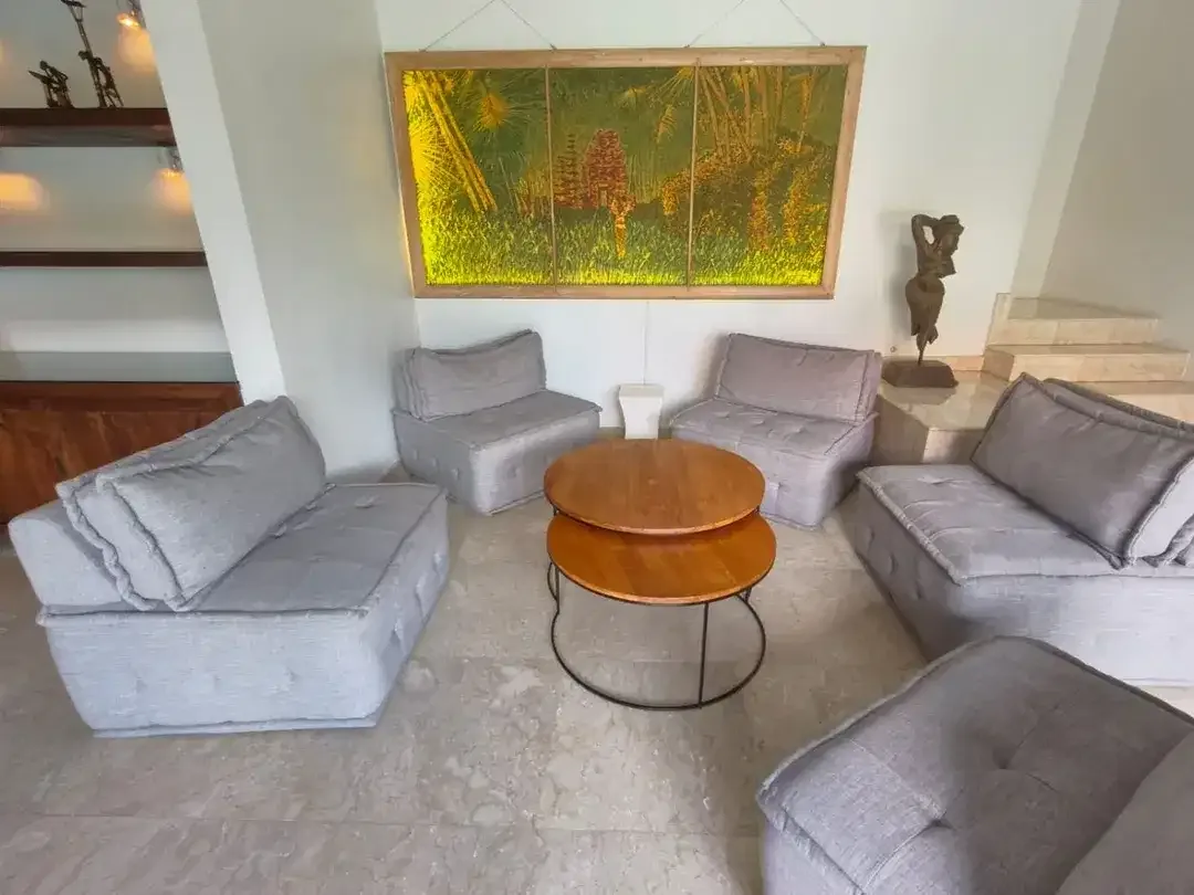 Disewakan Villa Fully Furnished Dekat Pantai Batu Belig & Petitenget - Image 3 of 10