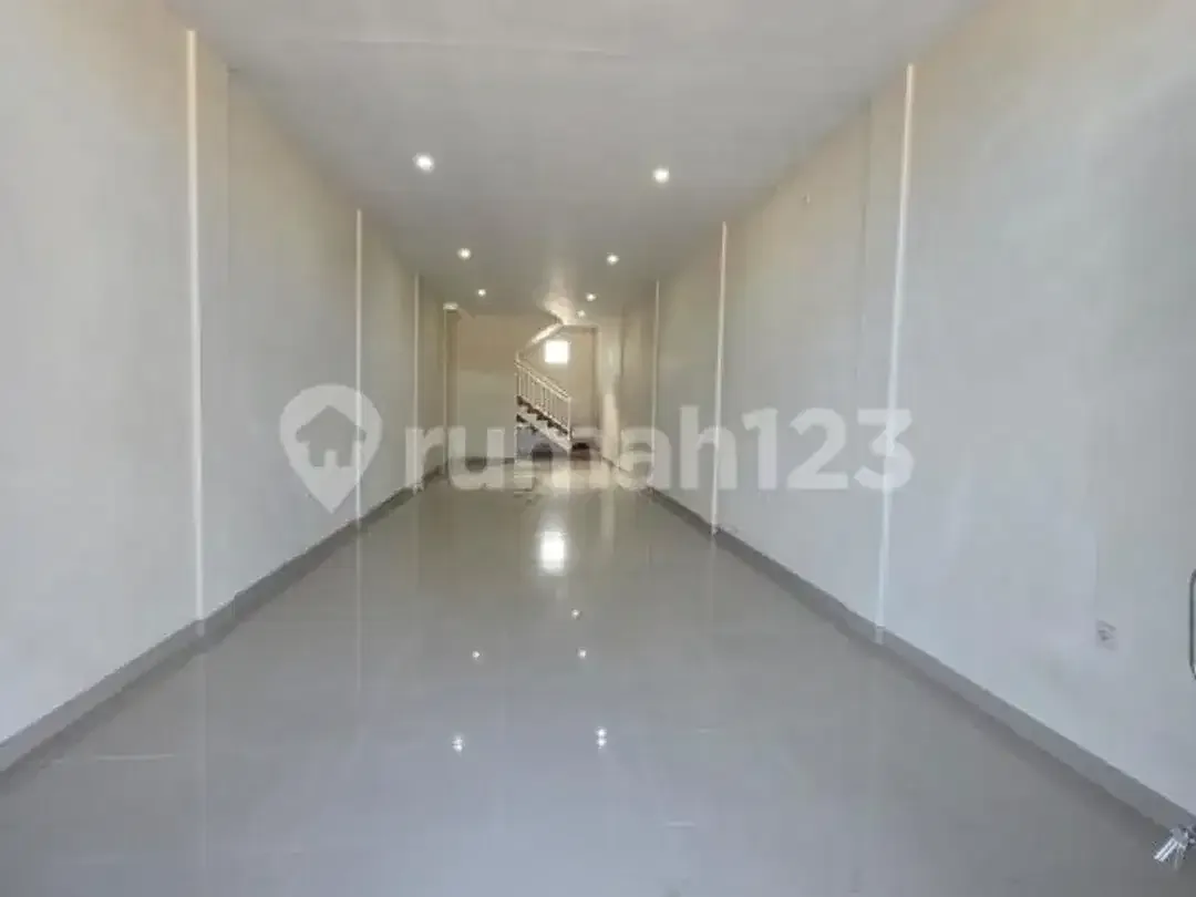 Dijual Ruko 3 Lantai Siap Pakai Strategis di Denpasar Utara - Image 2 of 10