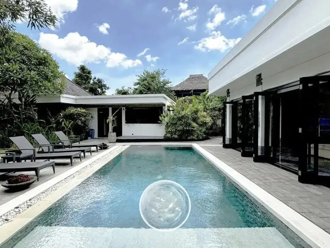 Rumah Sanur Bali dekat Pantai Padang Galak - Image 2 of 10