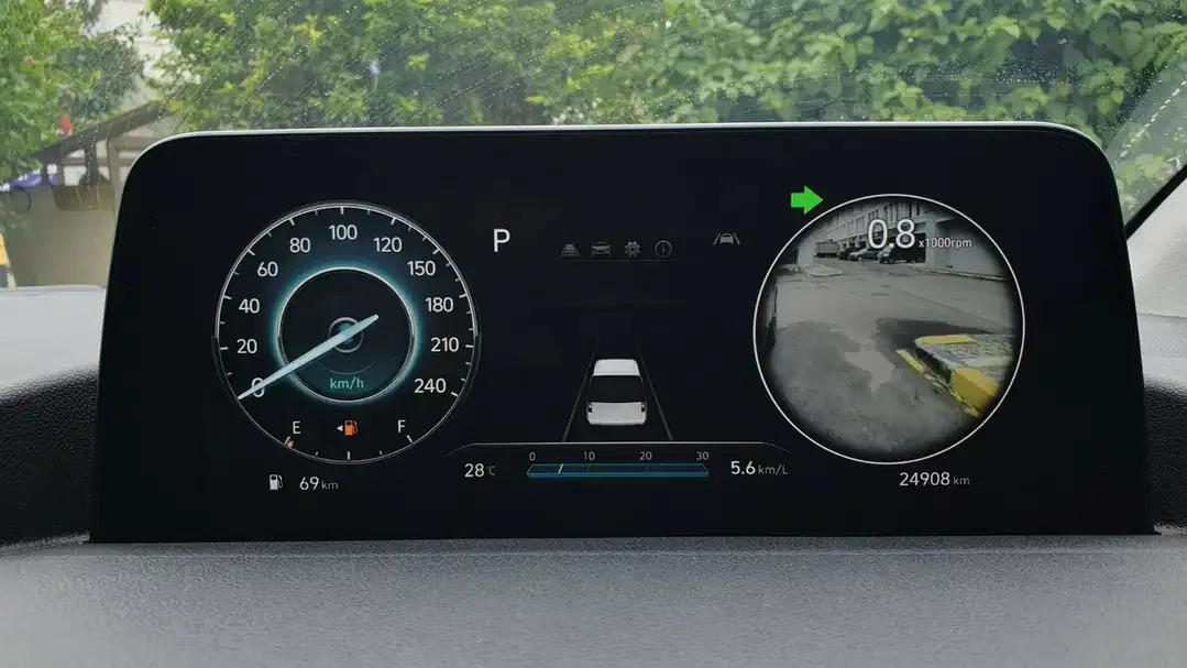 [ GARANSI 5THN LOW KM ] Hyundai Staria Signature 7 Seat 2020/2021/2022 - Image 10 of 10
