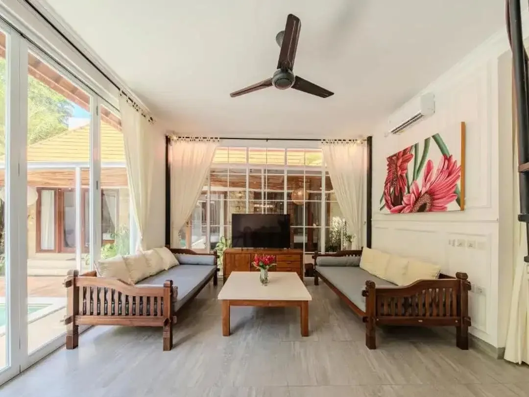 4 Bedrooms Villa with Private Pool in a Strategic Location Umalas - Canggu - Image 6 of 10