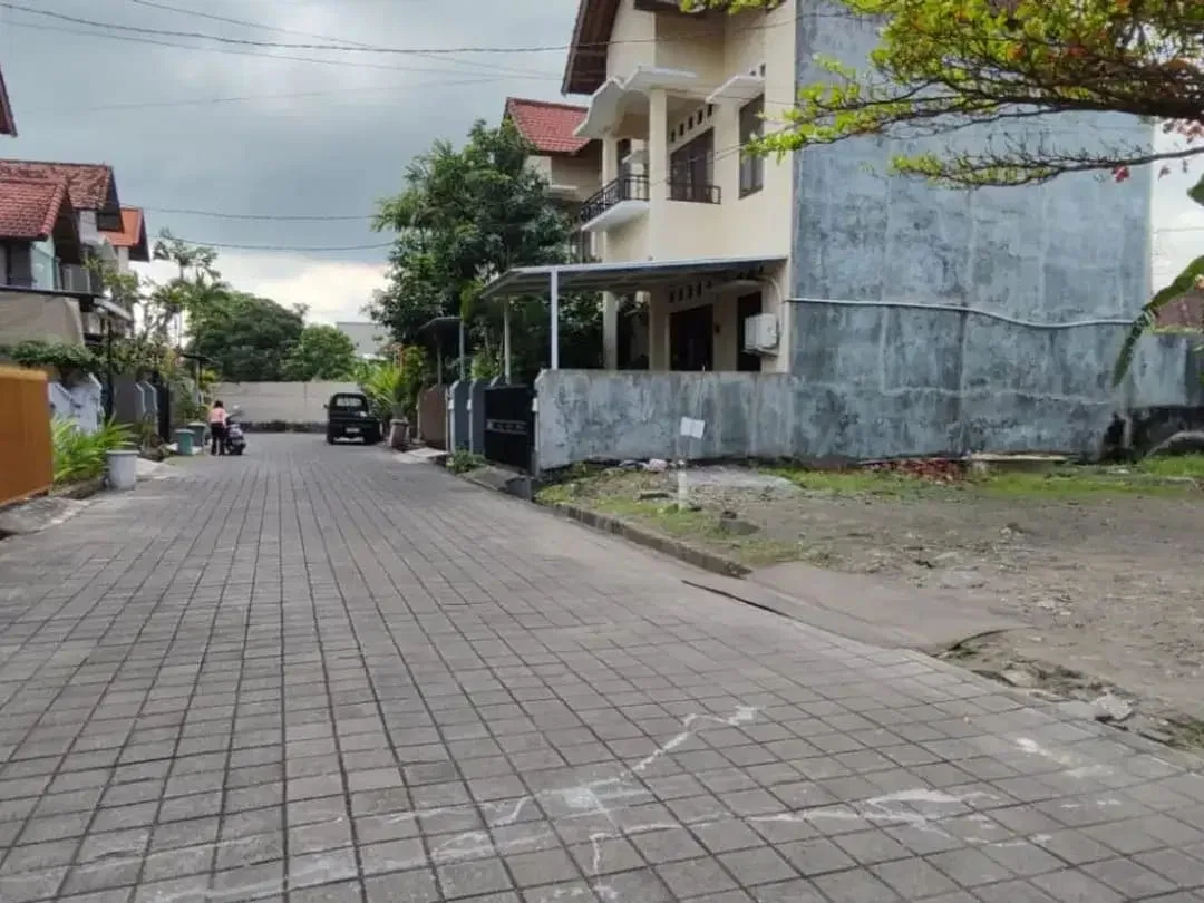 Tanah 2,5 Are di Tangkuban Perahu Kerobokan Kelod Dekat Bali Kiddy School Petitenget Batu Belig Canggu - Image 4 of 5