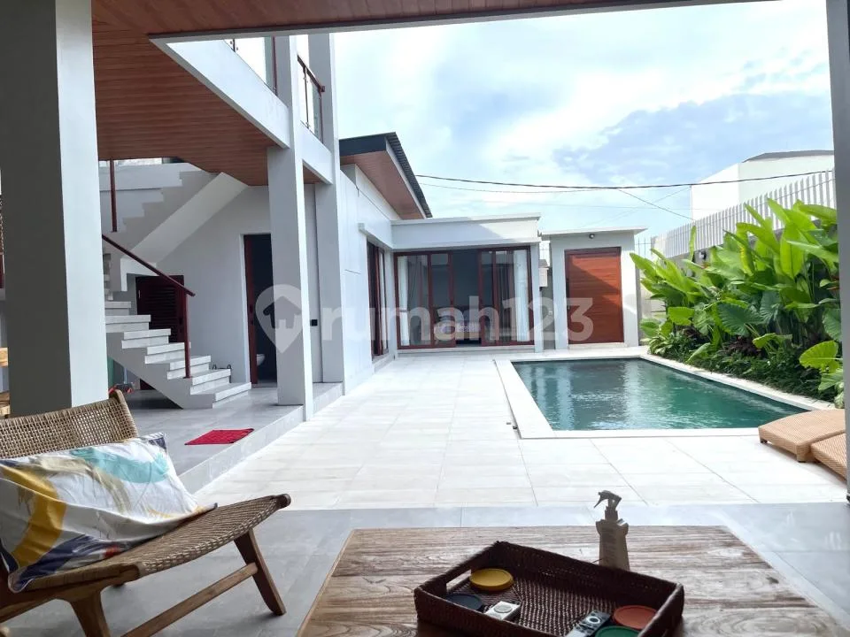The Beautiful Villa Open Living In Sanur - Image 1 of 4