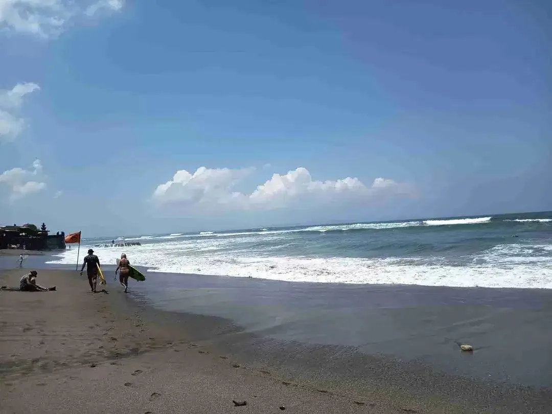 DIJUAL TANAH MURAH LOS PANTAI BATU BOLONG  CANGGU BALI - Image 1 of 8