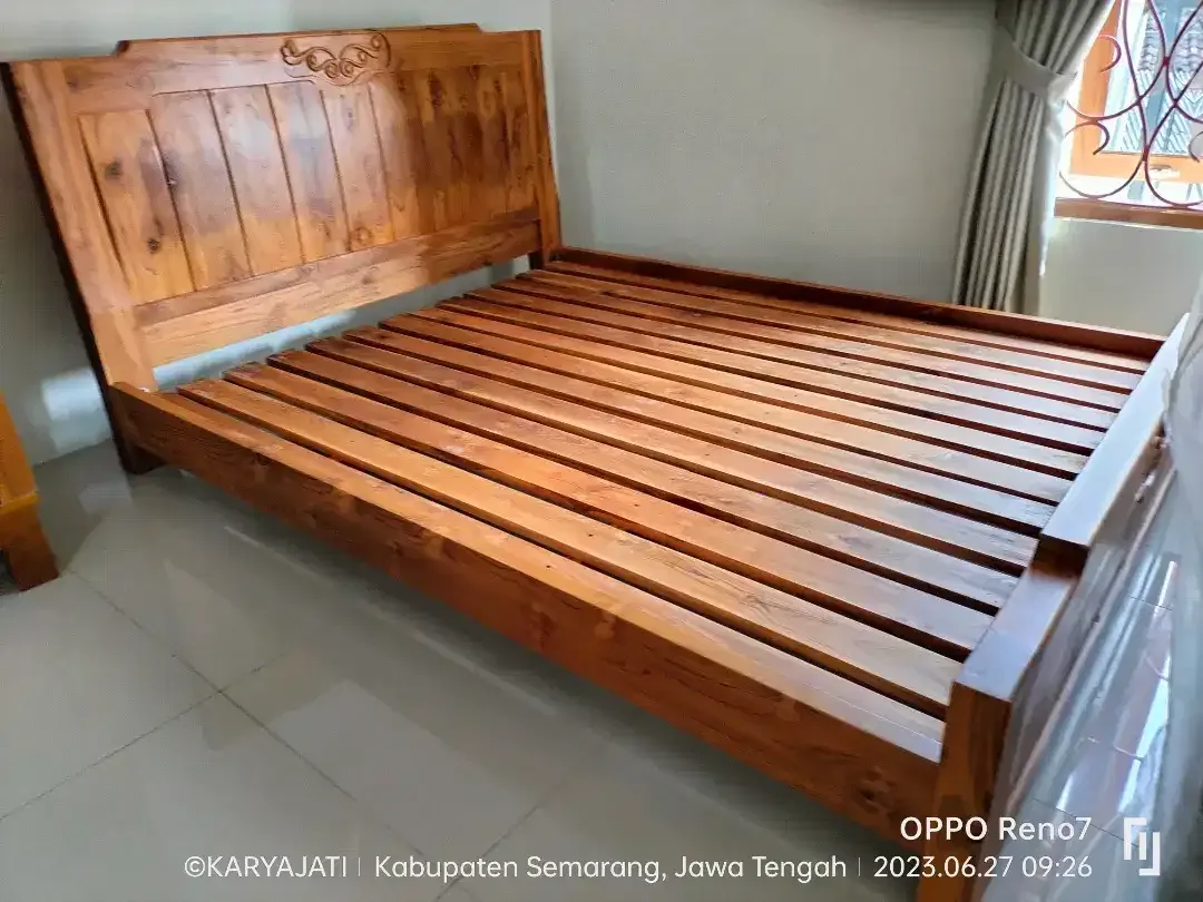 Set tempat tidur jati - Image 4 of 10