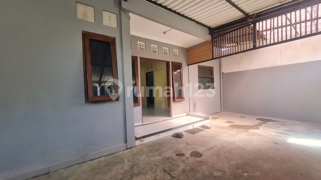 Rumah 2 Lantai di Renon - Cocok untuk Rumah Tinggal, Kantor, atau Co-Living Space - Image 2 of 4