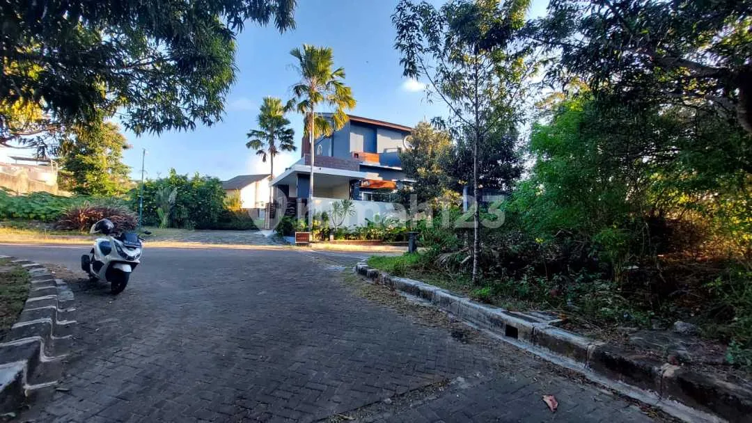 Tanah 165M2 Cocok untuk Villa atau Guesthouse Pecatu Graha - Image 4 of 4