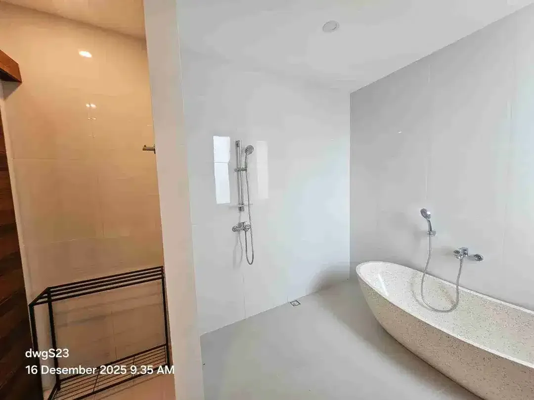 Vila Mewah Baru 3 Kamar, 10 Menit ke Pantai Berawa Canggu - Image 9 of 10
