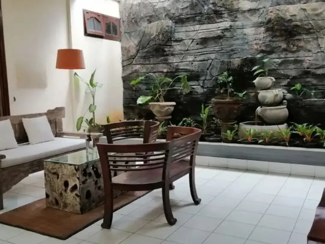 TANAH PREMIUM STRATEGIS BONUS RUMAH DI PEMUDA RENON DENPASAR - Image 4 of 10