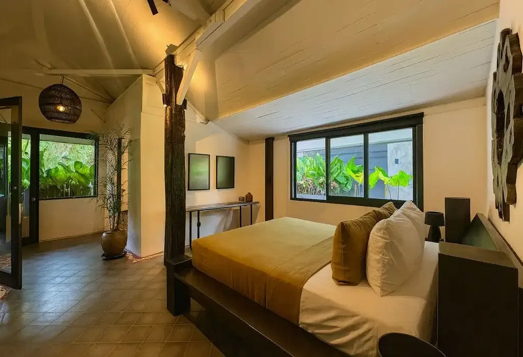 LEASEHOLD | TROPICAL JOGLO 3 BEDROOM VILLA WITH ICONIC ARCHITECTURE IN CEMAGI - Image 10 of 10