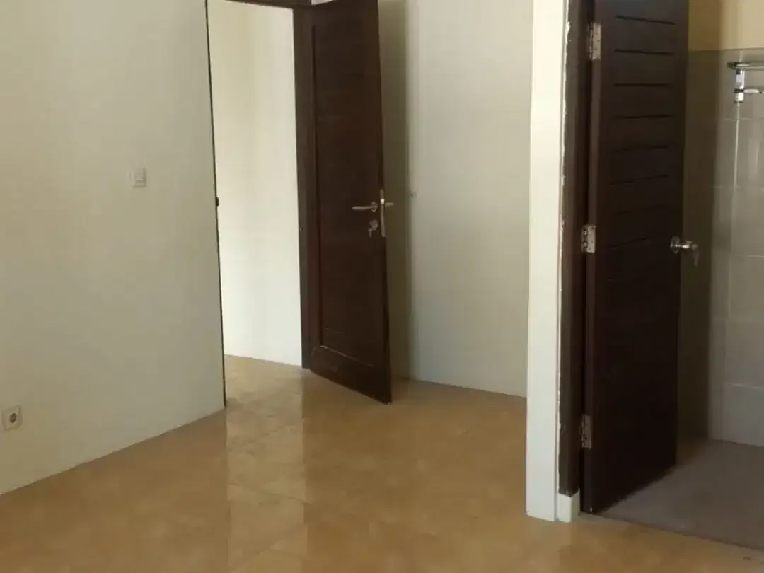 Rumah Baru 2 Lantai Disewakan di Tukad Batang Hari, Denpasar Selatan - Image 7 of 10
