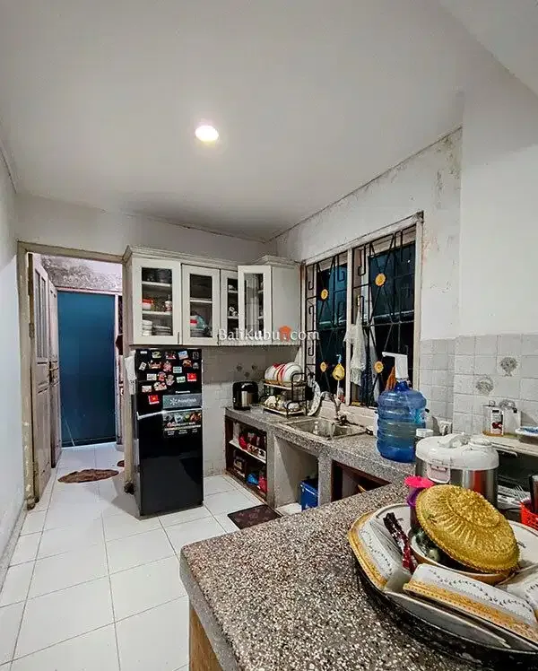 AMS-020.BTR Rumah Mewah 2 Lantai di Kawasan Elit Tukad Musi Renon – 5 Kamar, Halaman Luas & Fasilitas Lengkap! - Image 6 of 10