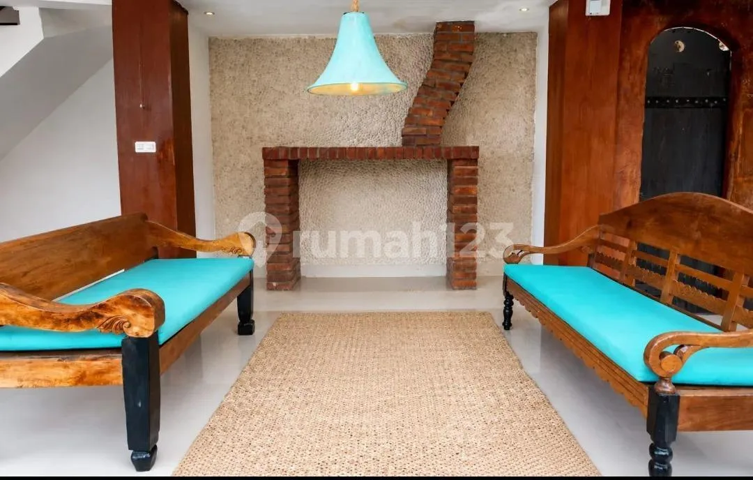 Villa Disewakan di Umalas, Kerobokan Kelod - Tanah & Bangunan Luas - Image 4 of 4