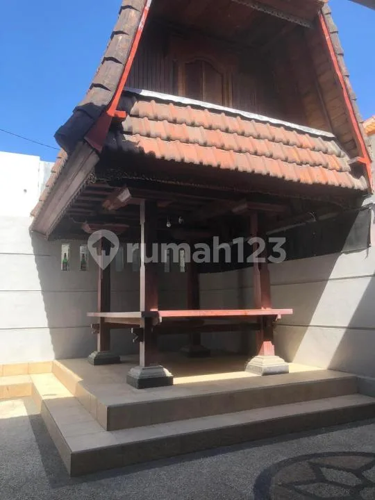 Rumah Style Classic Balidi Area Renon - Image 2 of 4