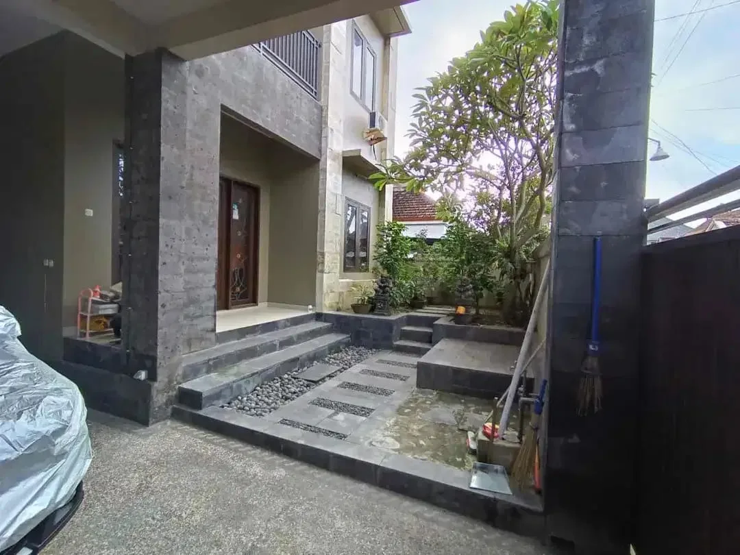 DISEWAKAN 4BR Semi Villa View Sawah & Gunung – Dekat Sanur, - Image 2 of 8