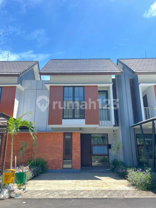 Modern House For Sale In South Denpasar Private Cluster In South Denpasar With Strategic Location And One Gate System - Image 1 of 4