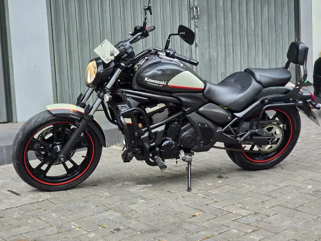 Moge Cruiser Kawasaki Vulcan 650 th 2017/2018 Km14rb Modif Siap Turing - Image 2 of 10
