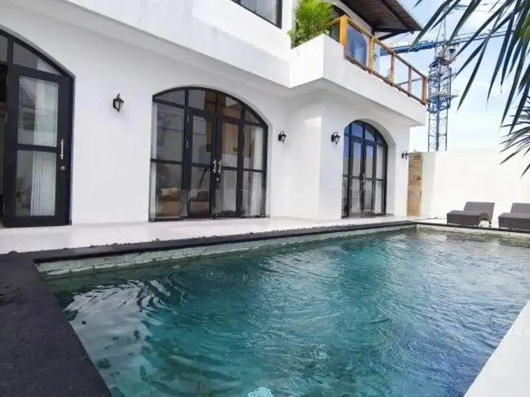 Luxury Private Villa Fully Furnished 3 Br Di Batu Bolong Canggu - Image 7 of 10