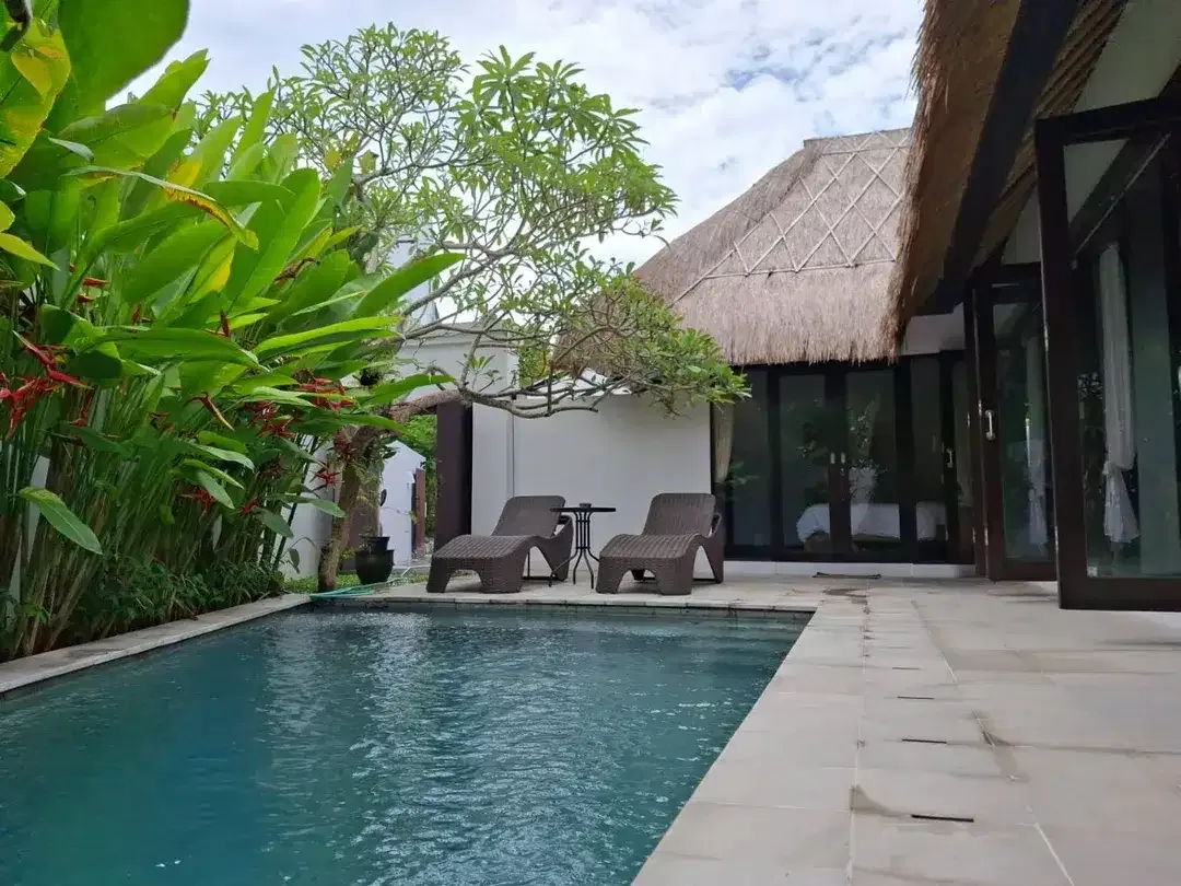 Leasehold or Monthly Rent Villa at Jln. Toya Ning, Ungasan, KUTA SELATAN - Image 1 of 10