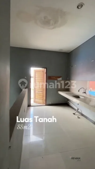 Ruko 2 Floor Prime Location For Sale, At Tukad Balian Denpasar Selatan - Image 3 of 4