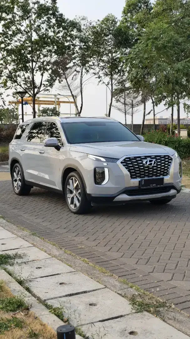Hyundai Palisade Signature 2.2 CRDi 2022 NIK 2021

White on Red - Image 5 of 10