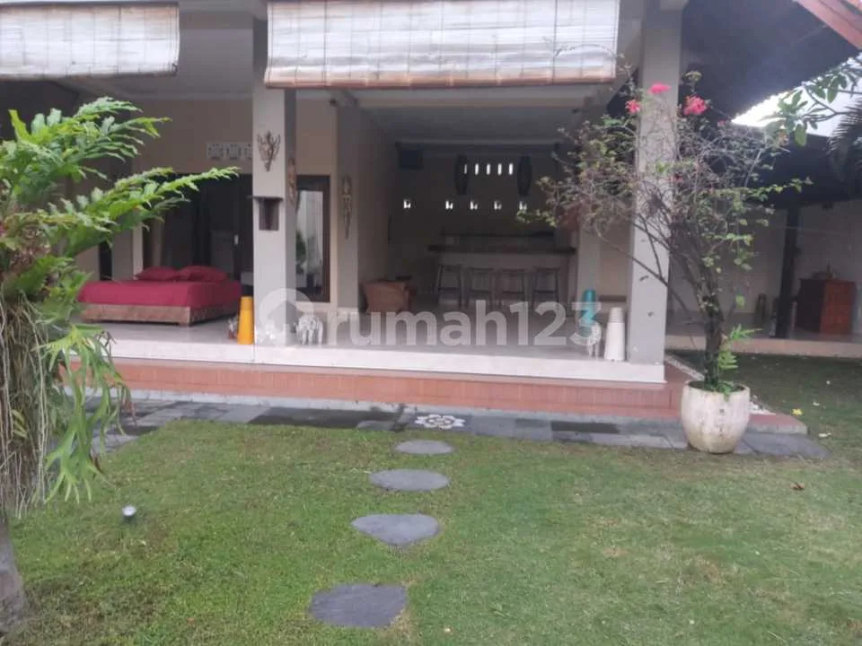 Rent/ Sewa Villa With Gardent At Canggu Kuta Badung Bali - Image 4 of 4
