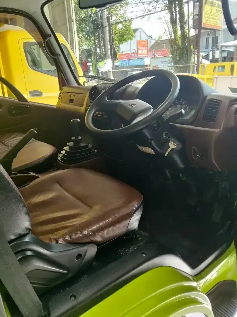 Hino Dutro Light Truck 2024 - Image 8 of 8
