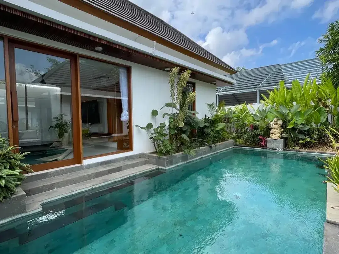 For Rent Beautiful 3 Bedrooms Villa in Puri Gading Jimbaran - Image 1 of 10