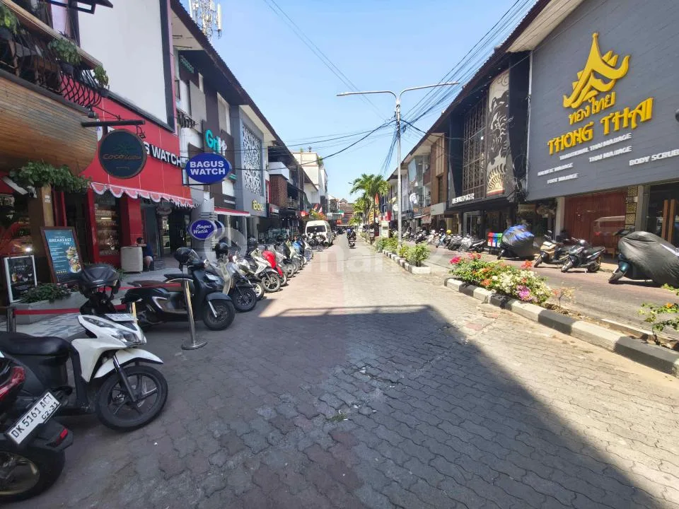 Dekat Pantai Kuta!! Ruko 3 Lantai Pusat Bisnis Kuta Square - Image 3 of 4