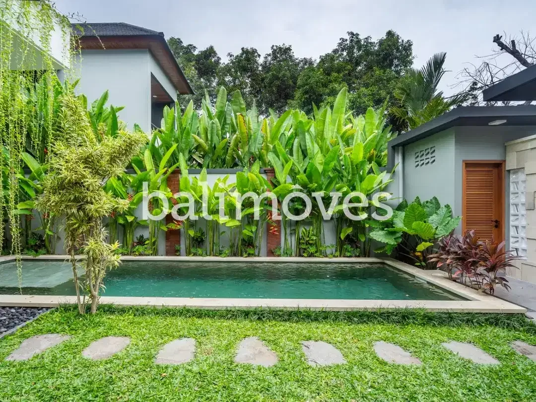 Vila Modern Tiga Kamar Tidur yang Menakjubkan di Sanur - Image 4 of 10